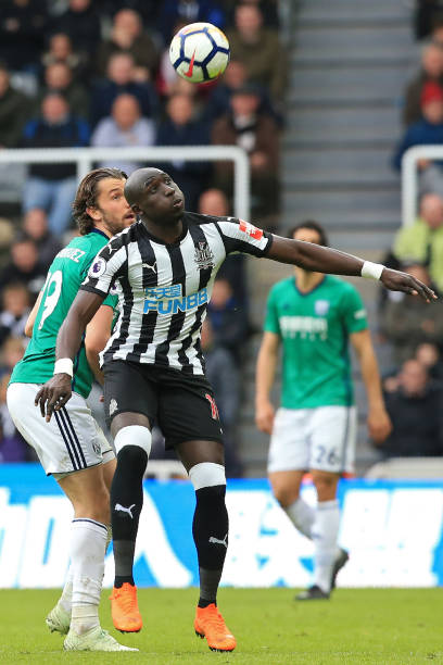 她的话语不 她的话语不