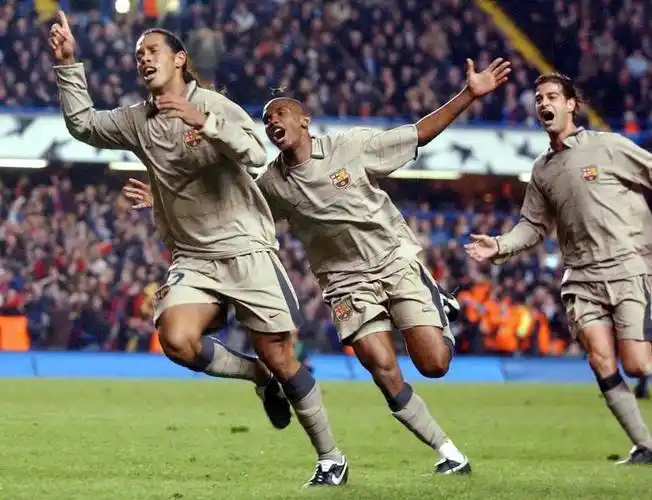 们推动的球 们推动的球